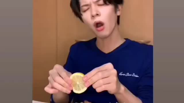 To show you how to squeeze lemon properly,