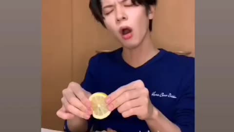 To show you how to squeeze lemon properly,