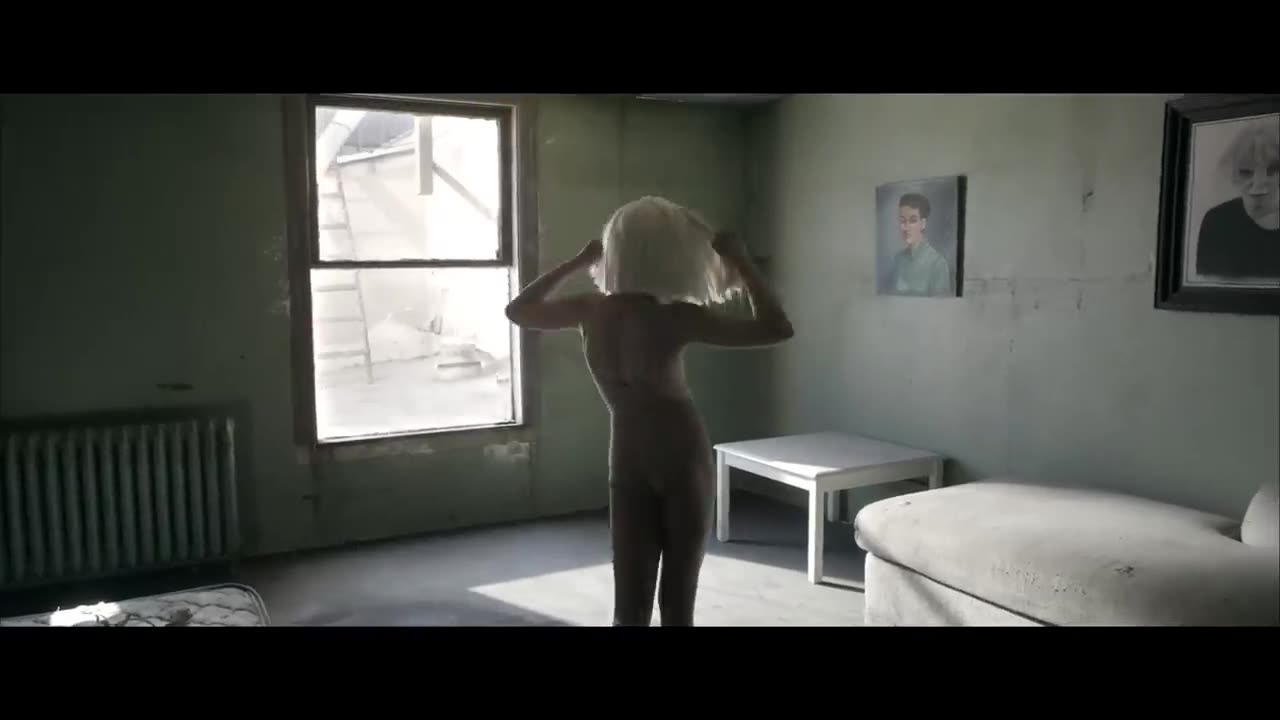 Sia - Chandelier