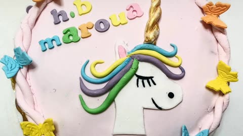 Gâteau d'anniversaire licorne