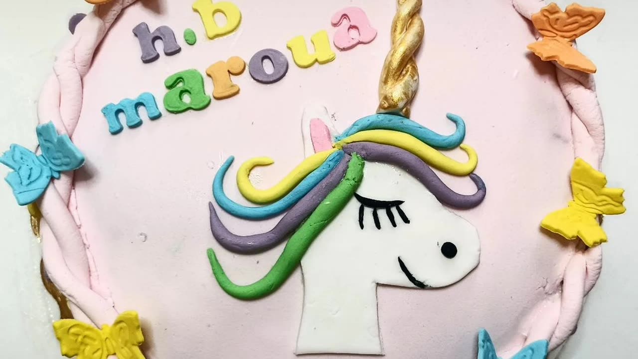 Gâteau d'anniversaire licorne