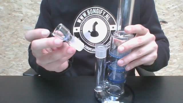 'Black Leaf' Triple HoneyComb Bong