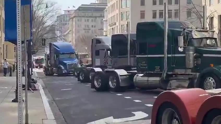 People's Convoy is in downtown of DC