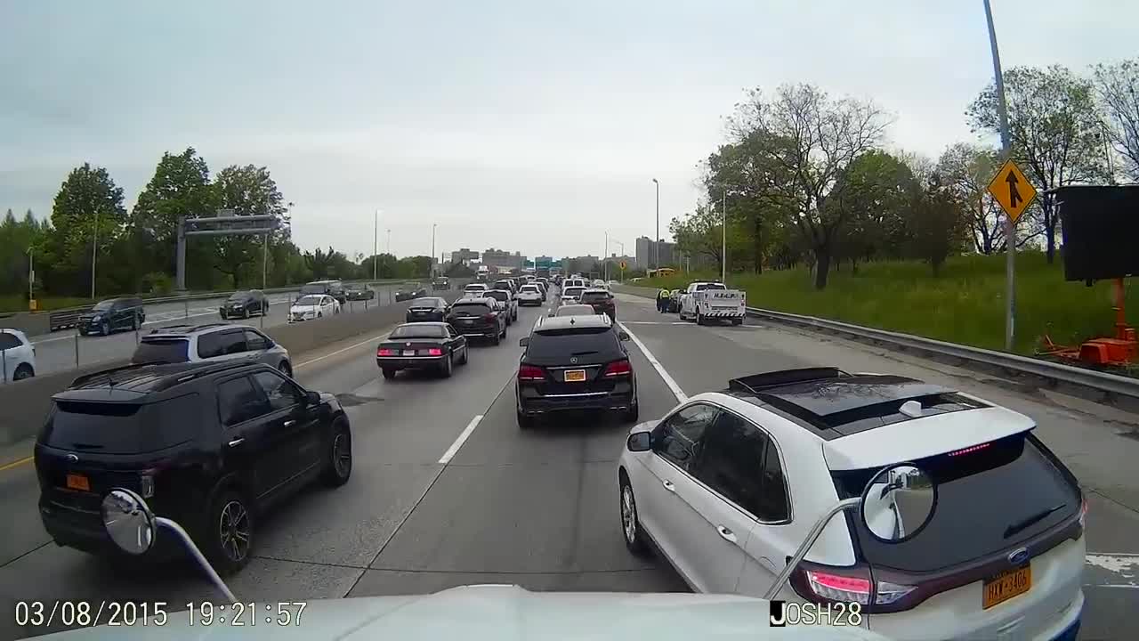 Watch What Happens When 18-Wheeler Tires Of Obstructionist Driver