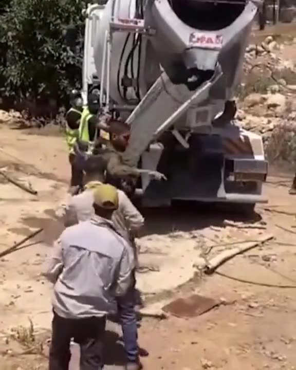 Zionists .... Can you see the patterns?