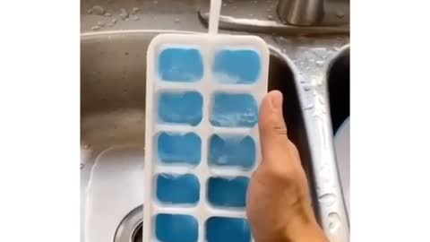 Fill ice tray in seconds