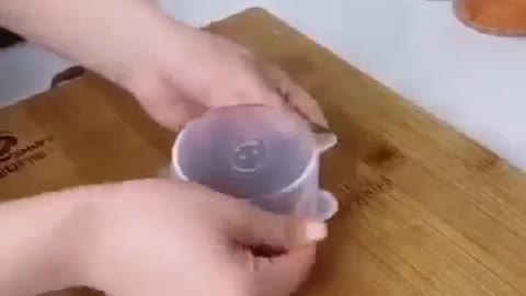 Kitchen "No more mess" gadget