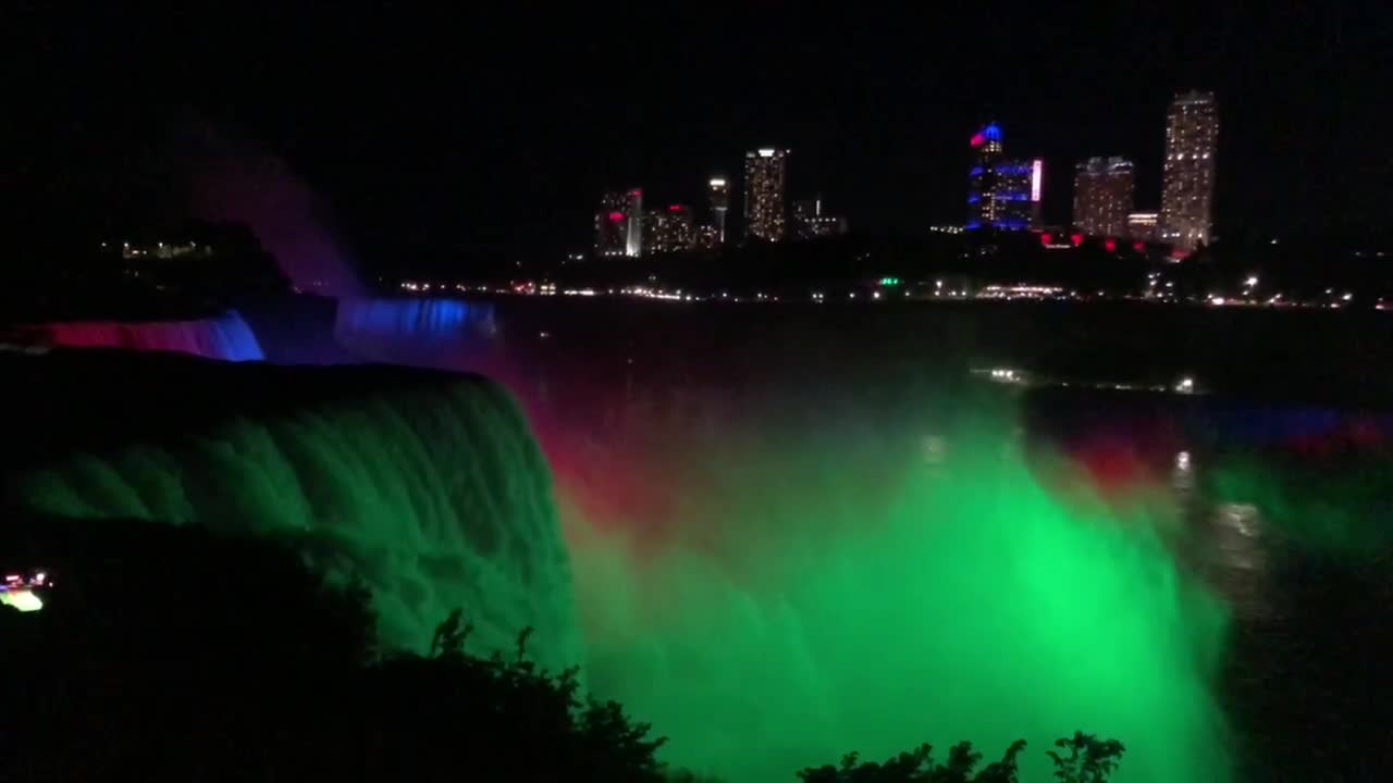 Niagara Falls at night