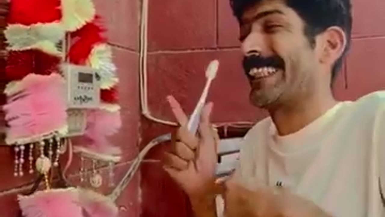 Comedy regarding electricity rates of Pakistan