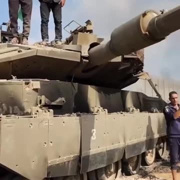 Hamas captures Israeli tanks