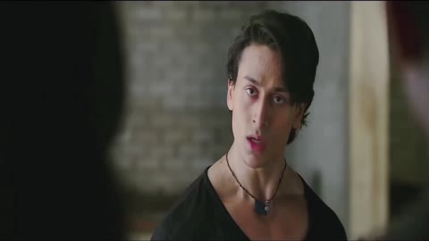 Choti bachi ho kya tiger Shroff 😜😜