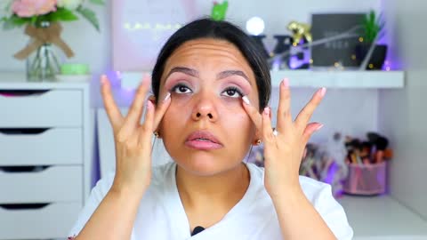 A real plastic transformation of your face with makeup only