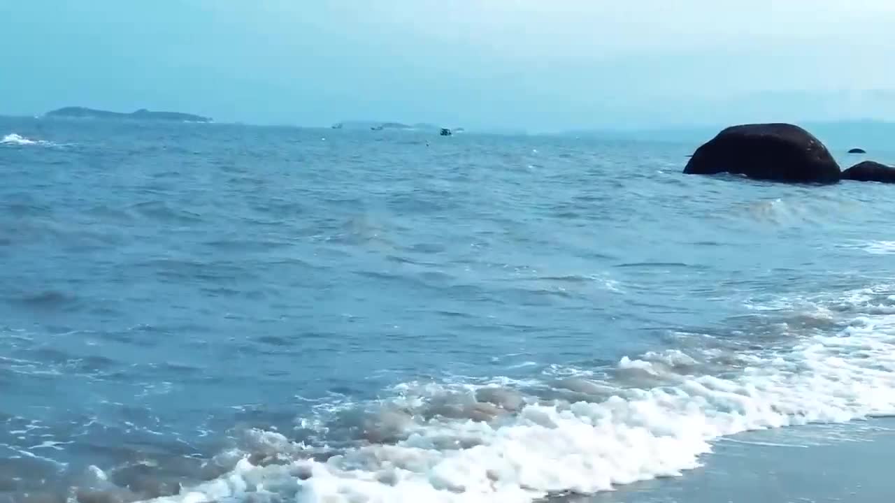 Beautiful sea sea waves rolling