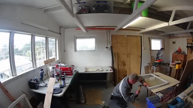 Finishing the Little Bits 1 - TL - E10 - Inside The Shed