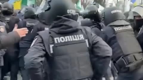 Detention of protesters in Kiev Ukraine.