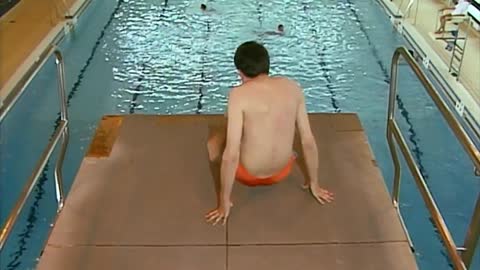 Mr. Bean dive video/Funny clips/Mr. Bean official