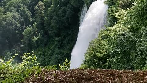 🥰🥰🥰💥💥💥Beautiful view and a very nice walk for a day of vacation Cascade di Marmo