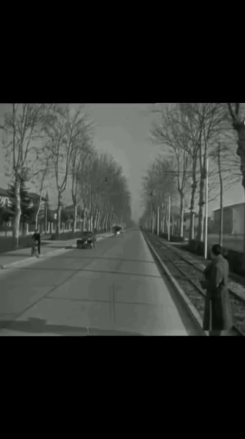 🇮🇹 L’auto volante non è una nuova invenzione. Apparve per la prima volta in Italia nel 1940.