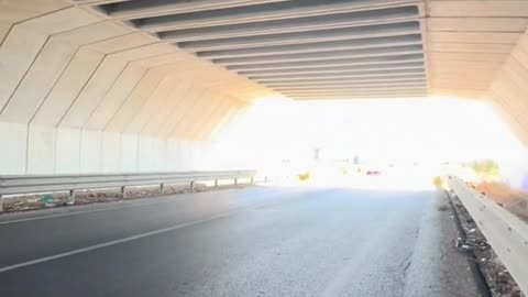 Ferrari 458 Italia - sound on #ferrari #458 #italia #amazing #sound #tunnel #loud #v8 #fast #quick
