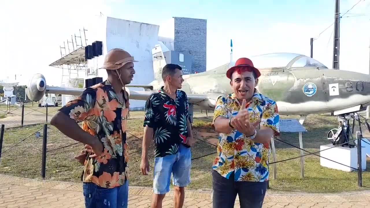 BASE DE LANÇAMENTO DE FOGUETE