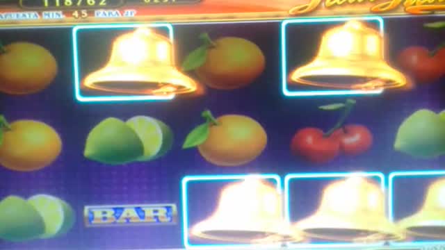 tutti fruitt waloween 3