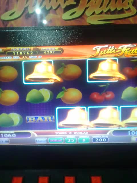 tutti fruitt waloween 3