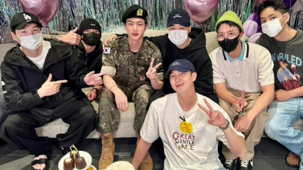 BTS REUNION 💟 JIN military discharge 🙂💜 #shorts #bts #jin #kpop #kpop #kpopidol