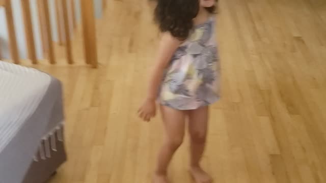 baby sara dance