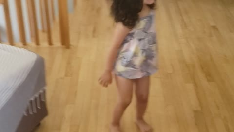 baby sara dance