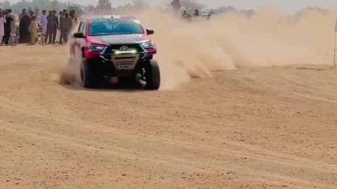 TOYOTA REVO HARD TURN