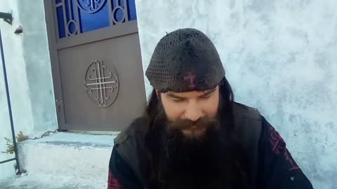 ΤΟ ΤΙΜΙΟ ΞΥΛΟ ΒΥΘΙΖΕΤΑΙ