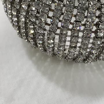 Rhodium Plated 7” Bracelet. Made with Swarovski Crystal. Party. Event. Banquet