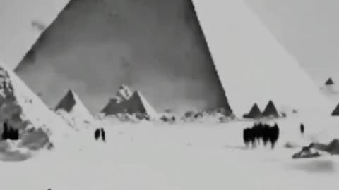 Secret pictures from behind the Icewall?