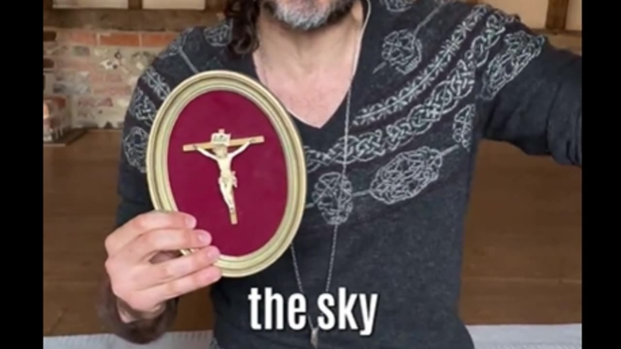 Russell Brand Awakens - Discovers The Truth of Jesus Christ & Christianity