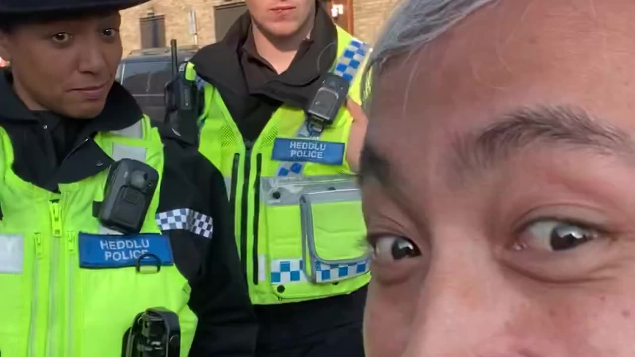 An immigrant to British police: “F*ck the police. What you gonna do about it?”