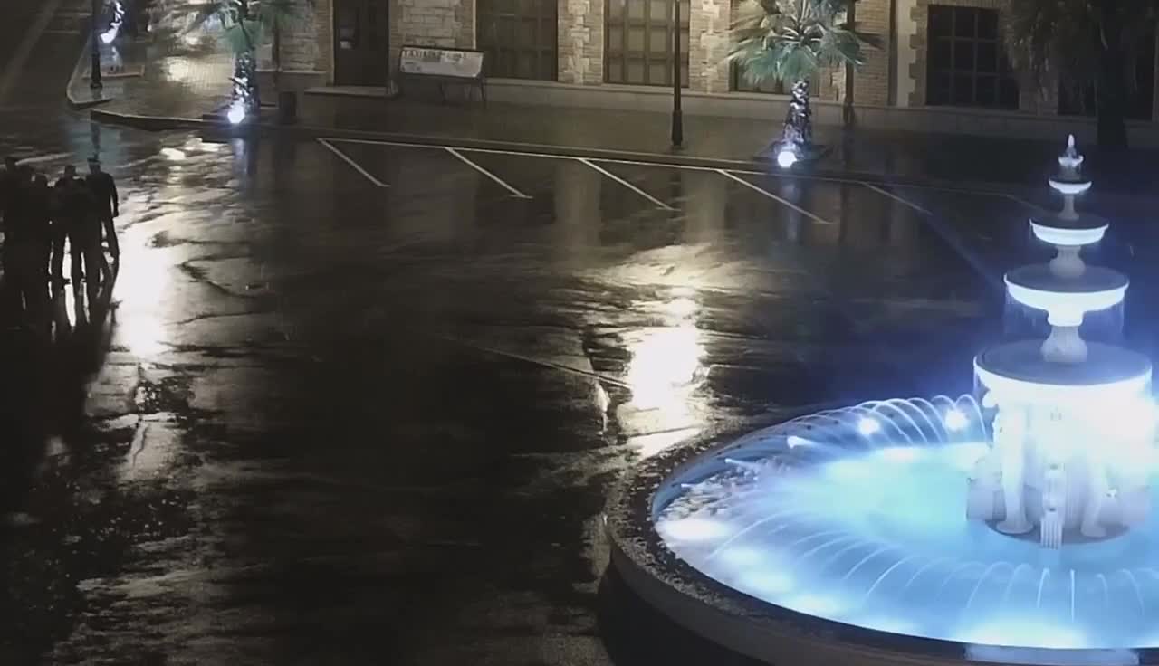 Глава МВД Абхазии избил ветеранов на сухумской набережной - 30.09.2021