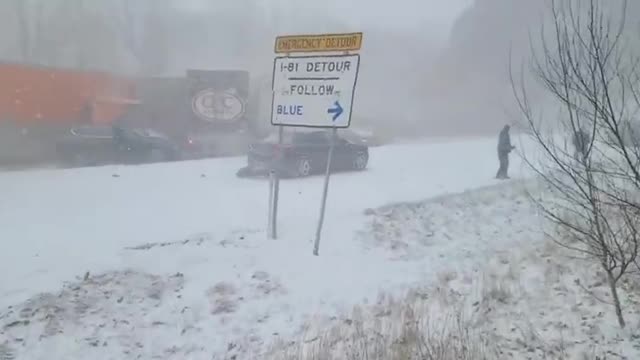 Interstate 81 multi-vehicle crash