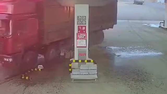 The truck's Parking brake failed