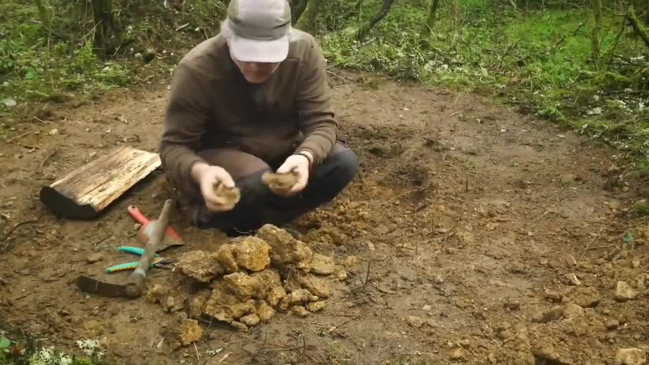 construction of Yoda cabin.