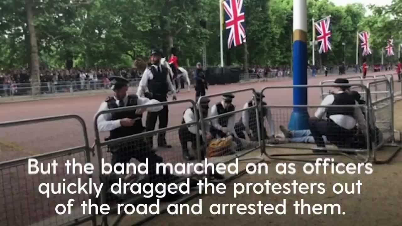 Who knew police can actually remove protestors when they want to.... Funny that?