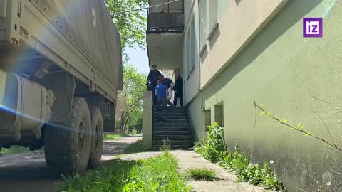 Ruská armáda dodává na osvobozené území tuny potravin humanitární pomoci