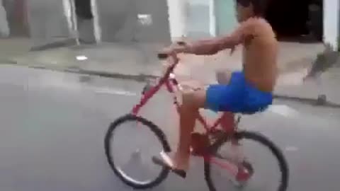 WHEELING BIKE FAIL