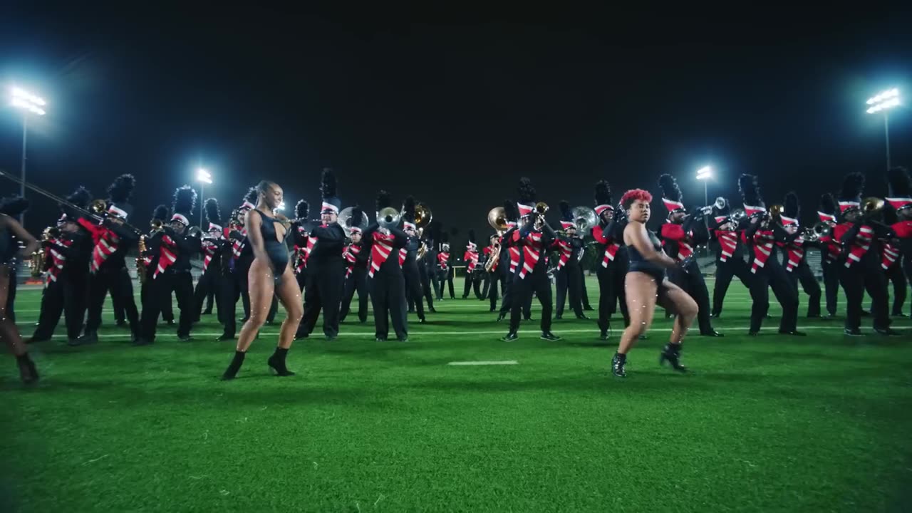 Young Thug - Hot ft. Gunna & Travis Scott [Official Music Video]