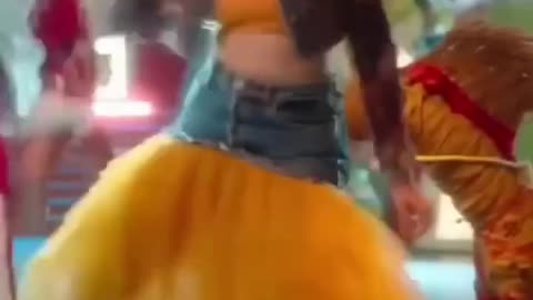 krithi Shetty !! new Hindi status dance video