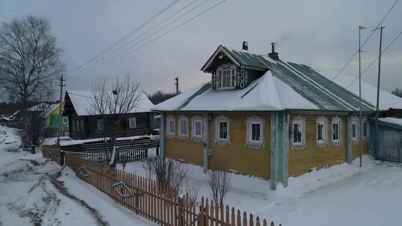 How people live in russia north village in winter Russian family everday life in north