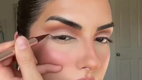 Eye makeup tutorial