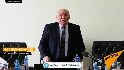 Валерий Кварчия грозится поднять вопрос о самороспуске парламента Абхазии