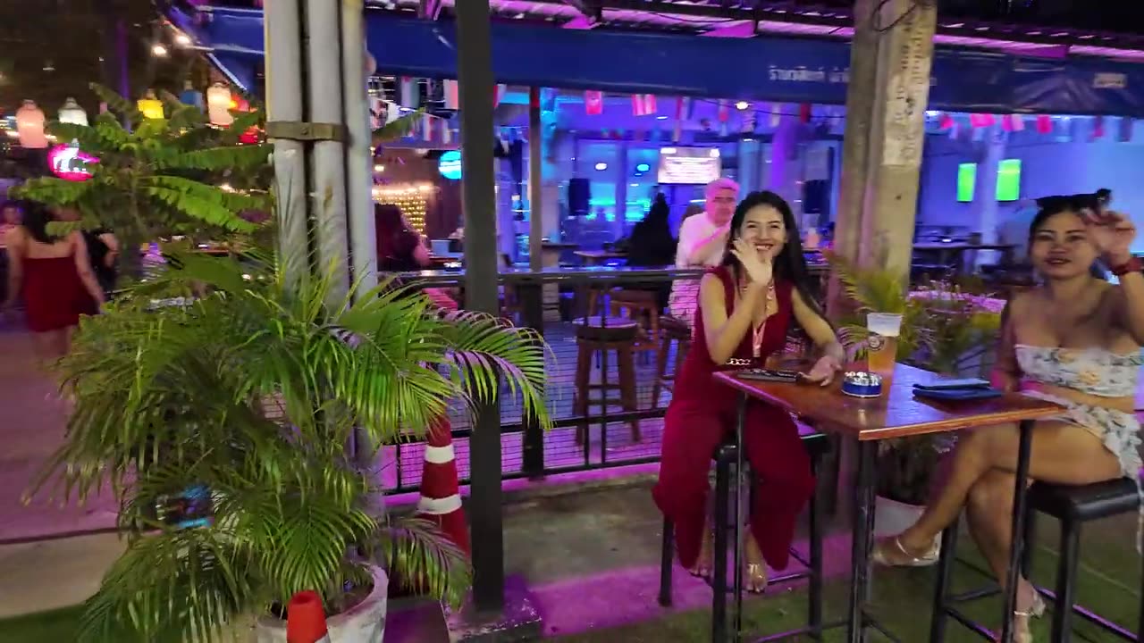 HOTTEST SPOTS 🔥BANGKOK STREETS (Thailand Walking Tour) 4K Pro Camera + Stabilization! #31