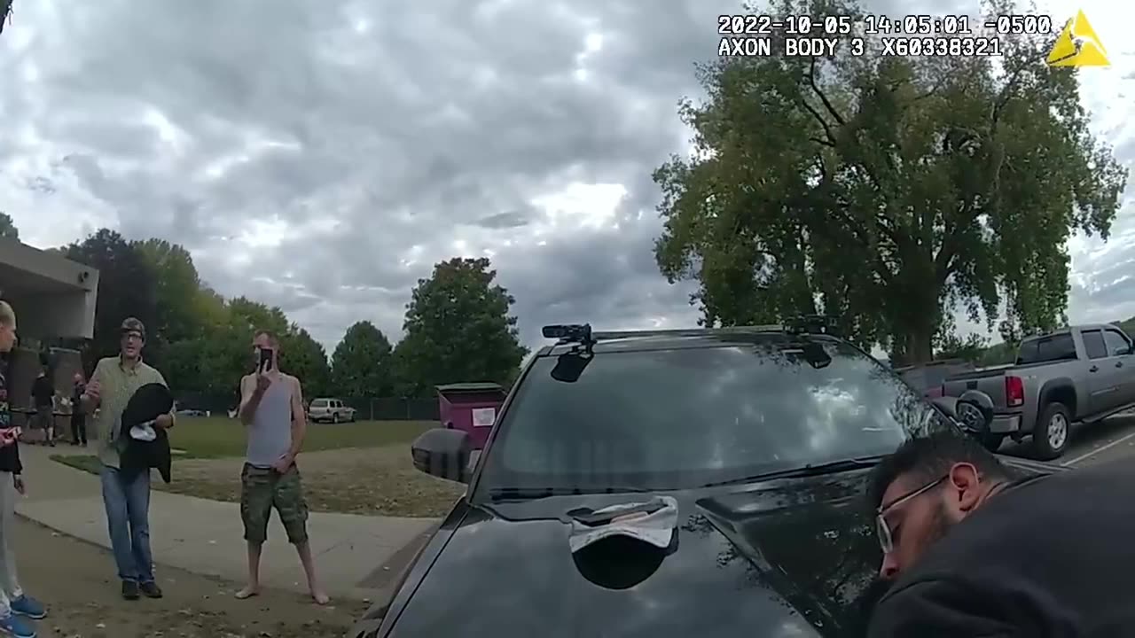 From Routine Arrest to Unforeseen Chaos: When a Bystander Intervenes in an Officer's Arrest