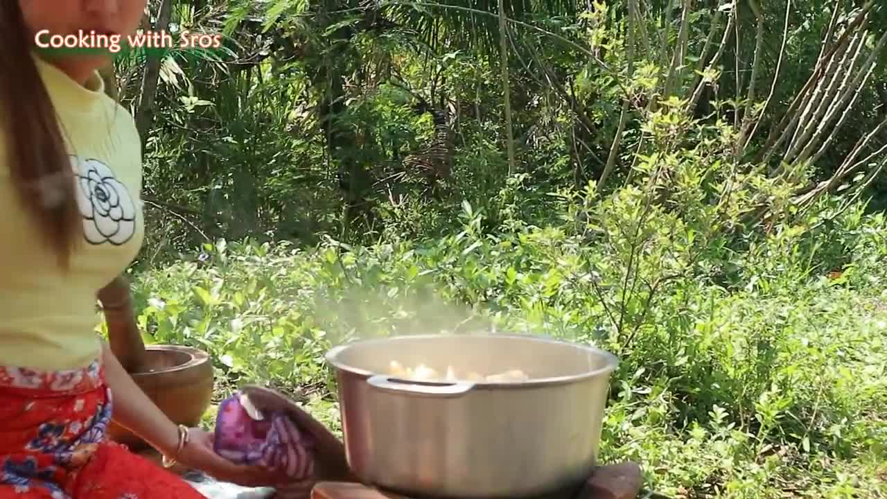 Yummy Sea Snail Salad With Banana Flower - Sea Snail Salad Cooking